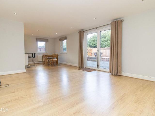 Apartment for rent in Llandaff, Cardiff