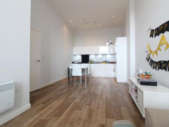 Apartment for rent in Little Woodhouse, Leeds