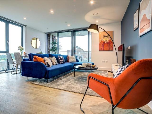 Flat for rent in Birch Green, Lower Halliford