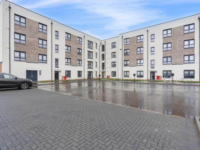 Flat for rent in Echline, Scotland