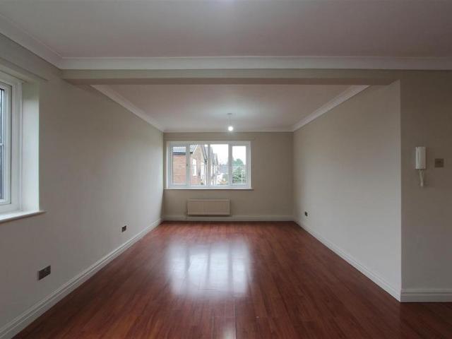 Apartment for rent in Warrington