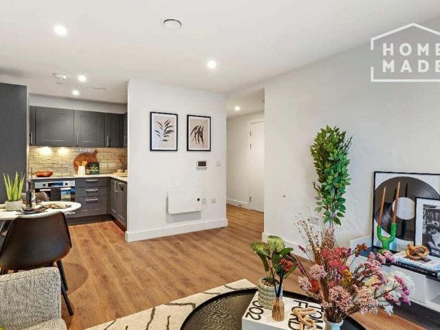 Apartment for rent in Calcot, West Berkshire