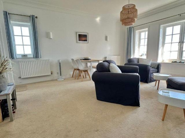 Apartment for rent in Milford-on-Sea, Ashurst Bridge