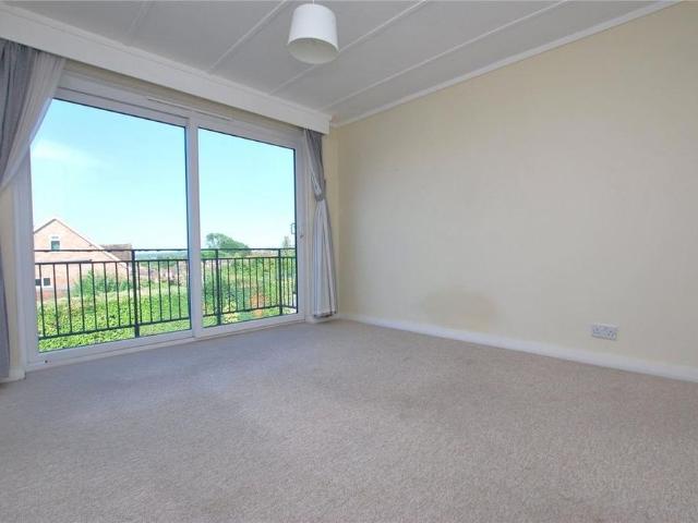 Apartment for rent in Westborough, Surrey