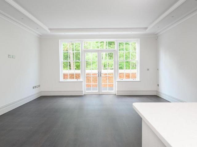 Apartment for rent in Sunningdale, Windsor and Maidenhead