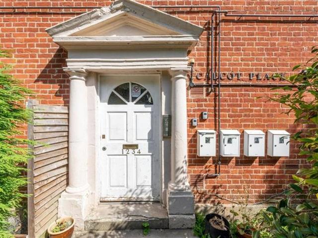 Flat for rent in Holybrook, West Berkshire