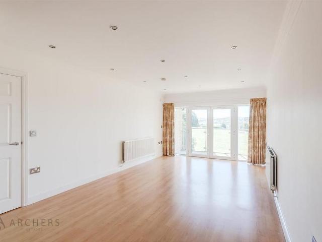 Apartment for rent in Crookes, South Yorkshire