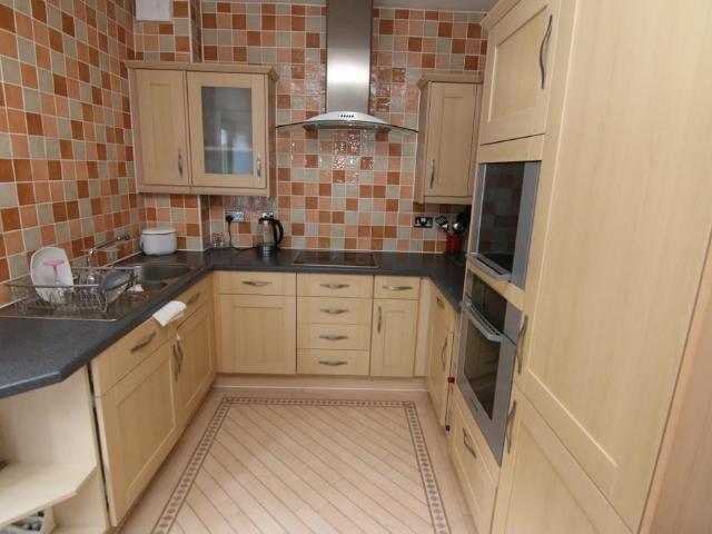 Flat for rent in Newtown, Two Mills