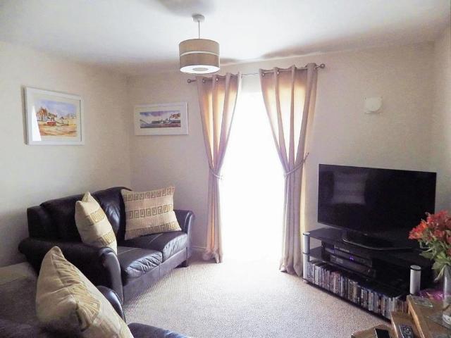 Apartment for rent in Churchward, Rodbourne