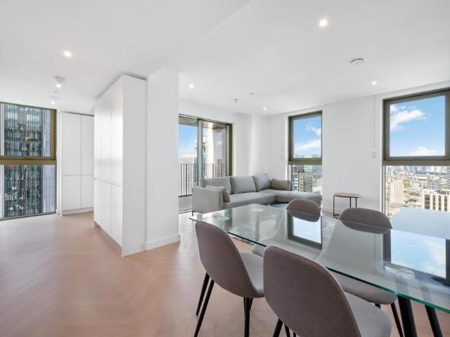 Flat for rent in Isle Of Dogs, Greater London