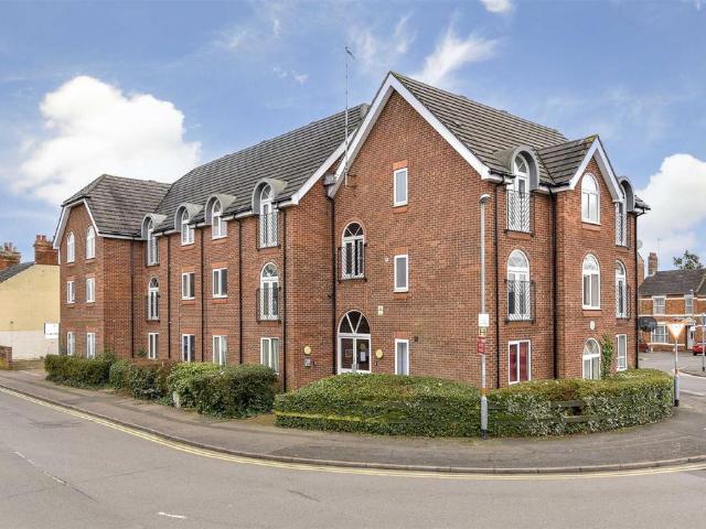 Flat for rent in Kettering