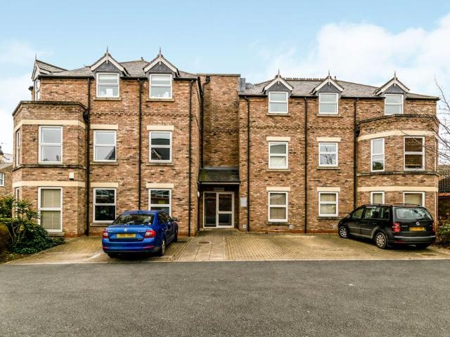 Flat for rent in Clifton, York