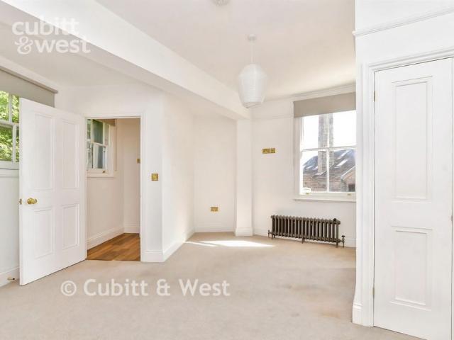 Apartment for rent in Lewes, Iford