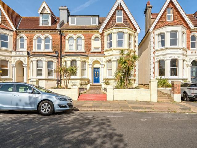 Apartment for rent in Aldrington