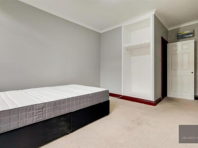 Apartment for rent in Camberwell, Greater London