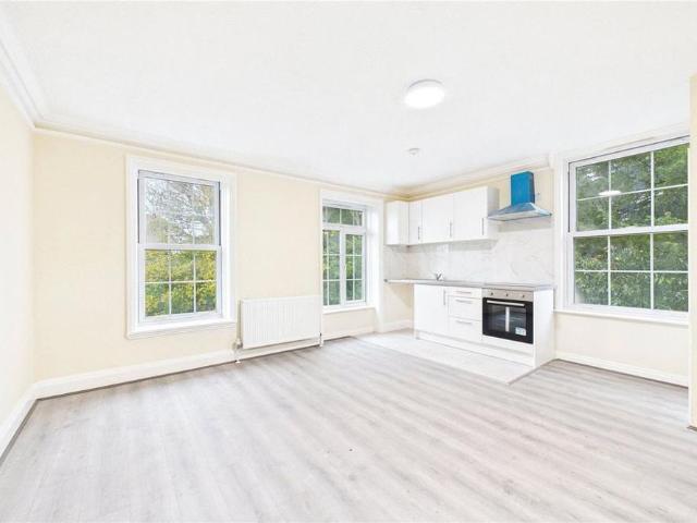 Apartment for rent in Wash Common, Enborne