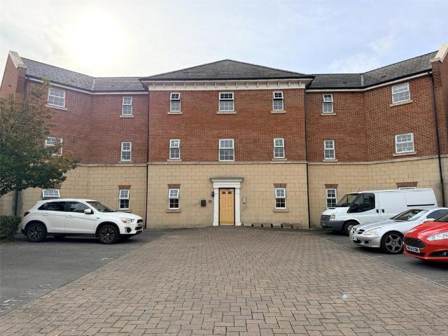 Flat for rent in Kingsway, Gloucester