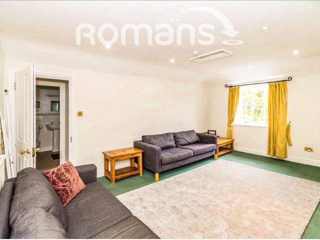 Apartment for rent in The Close, Hampshire