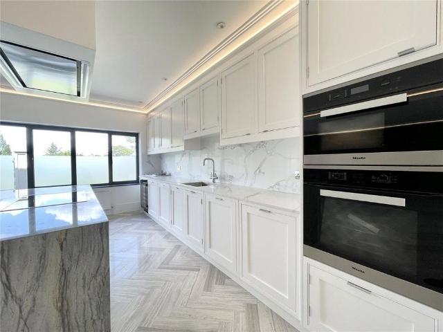 Apartment for rent in Hadley Wood, Greater London