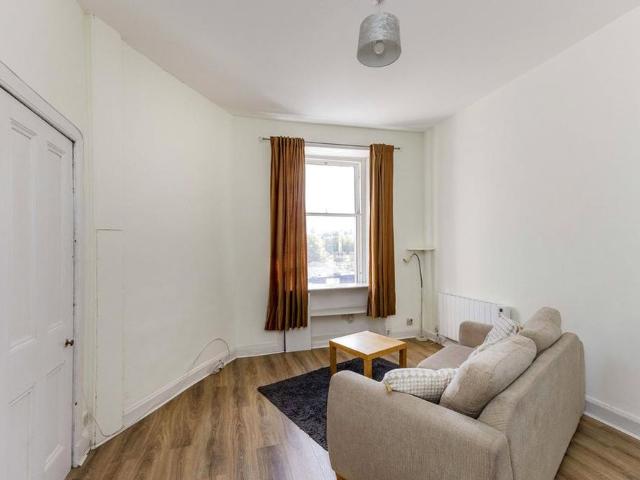 Apartment for rent in Silvermills, New Town