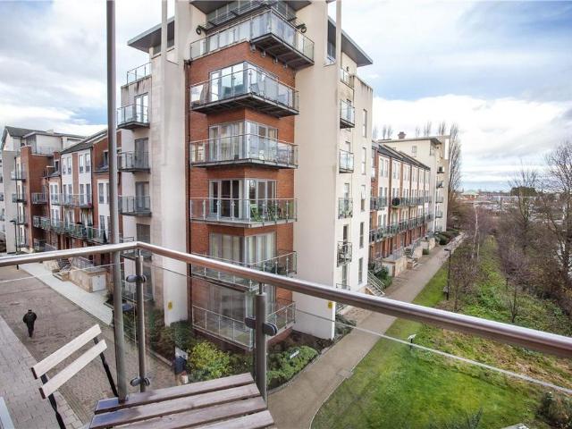 Flat for rent in Foss Islands, High Field