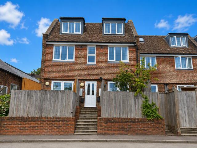 Flat for rent in Sandown Park, Kent