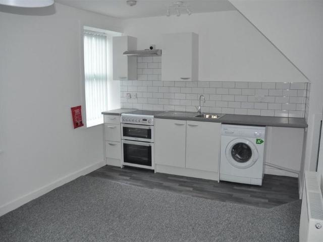 Apartment for rent in Porth-y-Felin, Holyhead