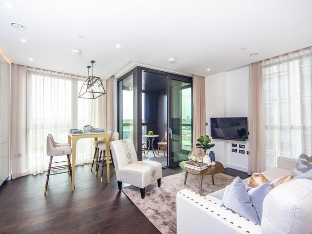 Flat for rent in Nine Elms, Greater London