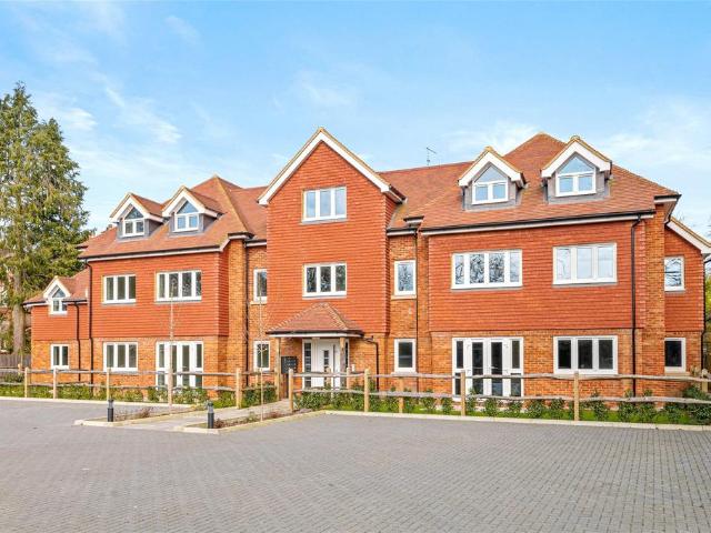 Flat for rent in Meadvale, Red Hill