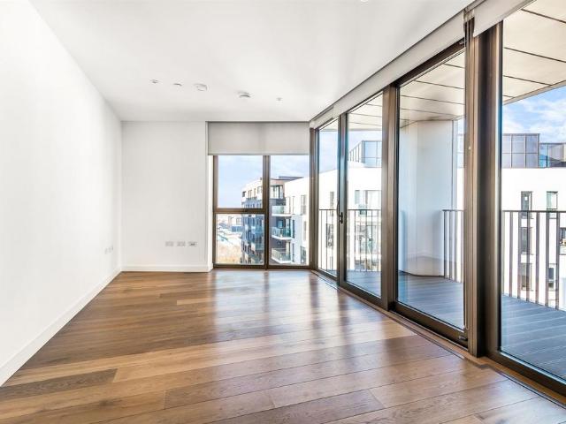 Flat for rent in Greenwich Peninsula, Greater London