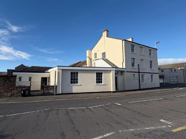 Flat for rent in Maryport