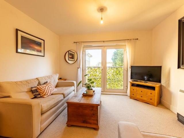 Apartment for rent in St Albans, Five Acres