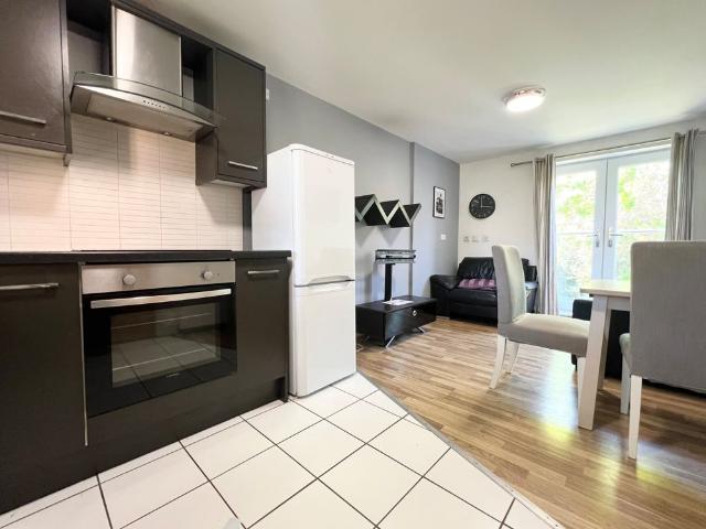 Apartment for rent in Hyde Park, Leeds
