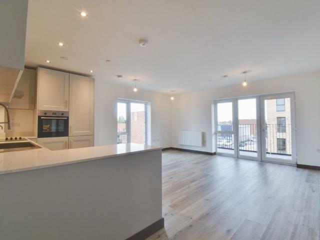 Apartment for rent in Holywell Estate, North Watford