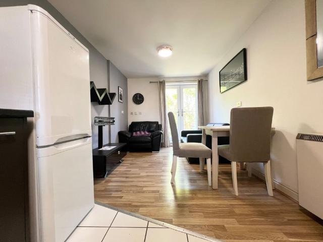 Apartment for rent in Hyde Park, Leeds