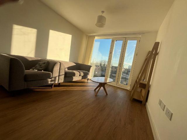 Flat for rent in Hulme, Georgia