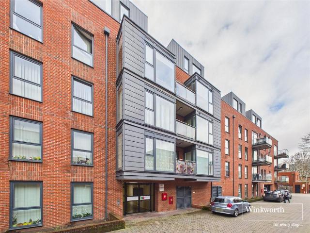 Flat for rent in Colindale, Greater London