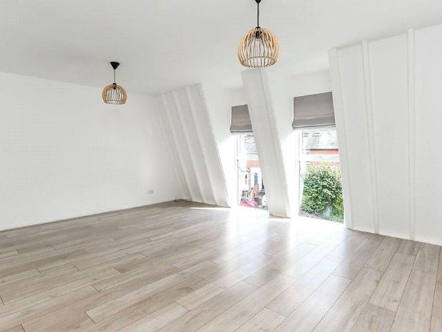Apartment for rent in Fulflood, Hampshire