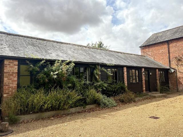 Flat for rent in Old Stratford, Northamptonshire