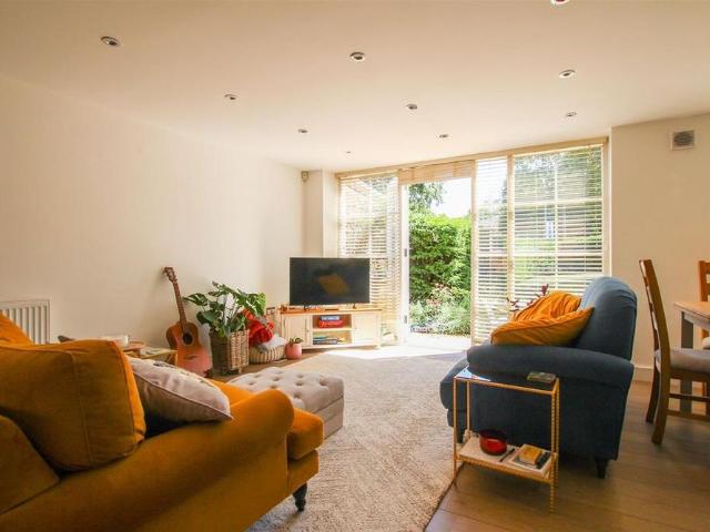 Apartment for rent in Pleasant Valley, Duton Hill