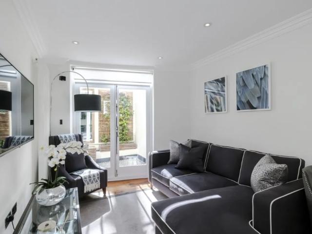 Apartment for rent in Bayswater, Greater London