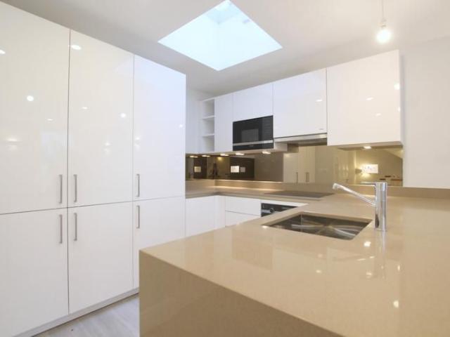 Apartment for rent in Putney, Greater London