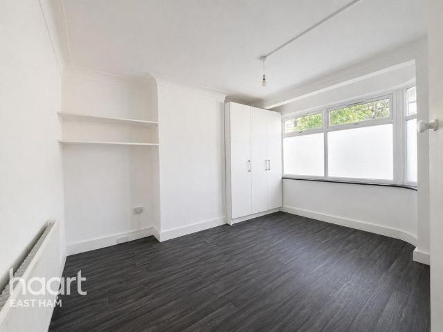 Apartment for rent in Little Ilford, Greater London