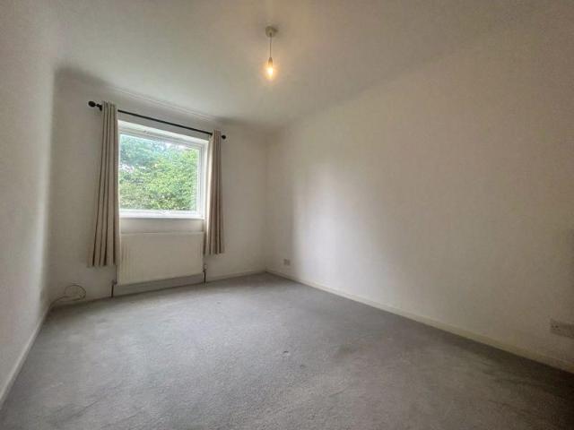 Apartment for rent in London Borough of Croydon, Purley