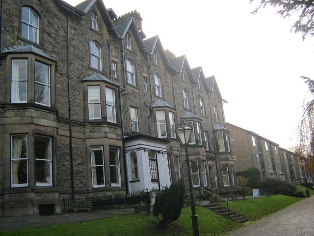 Flat for rent in Charlesworth, East Midlands