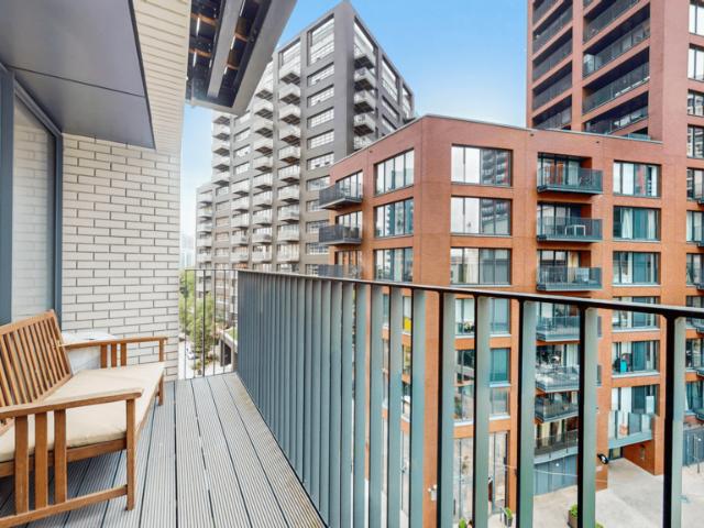 Flat for rent in London City Island, Blackwall