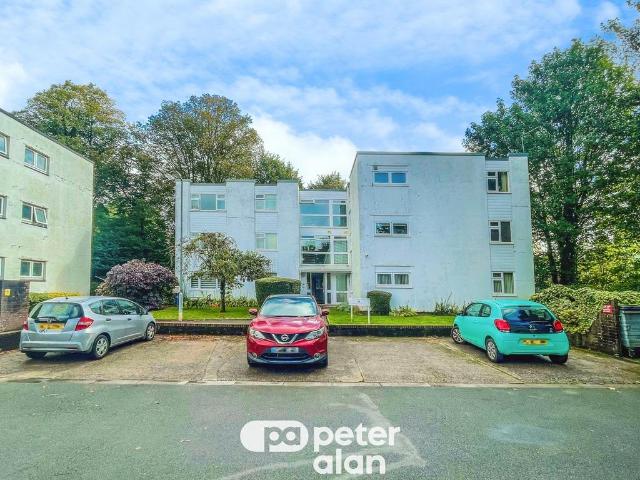 Flat for rent in Falcon Lodge, Wales