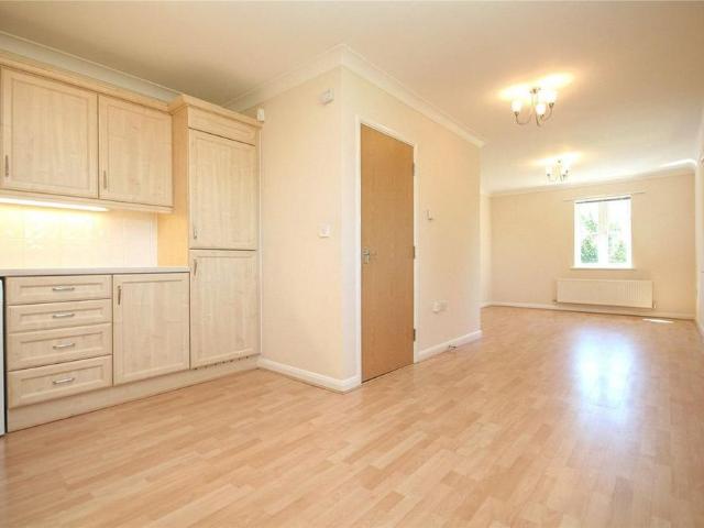 Apartment for rent in Benhall, Golden Valley