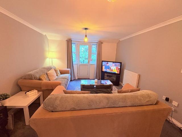 Apartment for rent in Prestolee, Lee Bank