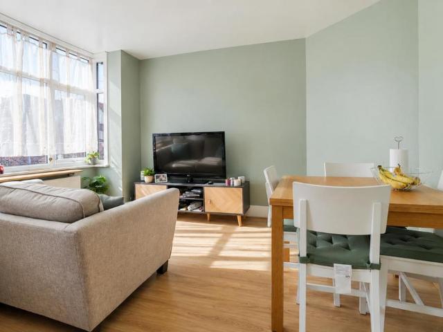 Apartment for rent in Hanover & Queen's Park, Brighton
